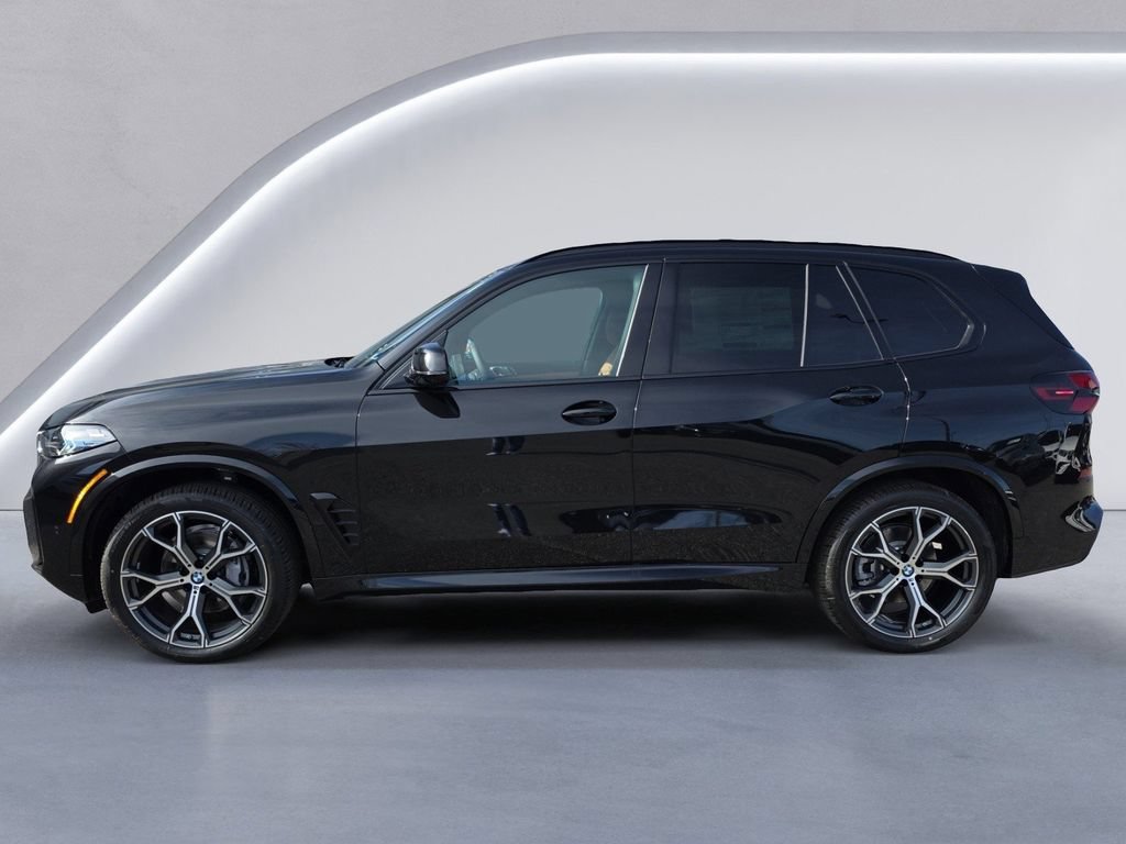 New 2026 BMW X5 xDrive40i w/ M Sport Package AWD/4WD image 6