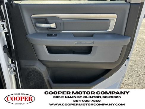 Used 2020 RAM 1500 Classic SLT image 16