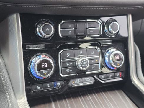 Used 2021 GMC Yukon XL Denali RWD image 38