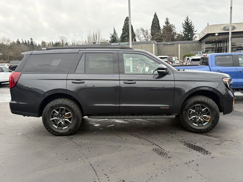 New 2026 Ford Expedition Tremor image 4