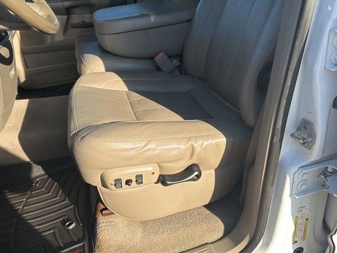 Used 2007 Dodge Ram 3500 Truck Laramie w/ Trailer Tow Group AWD/4WD image 95