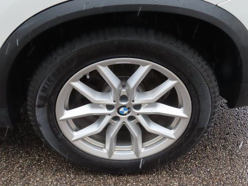 Used 2020 BMW X5 xDrive40i w/ Premium Package image 15