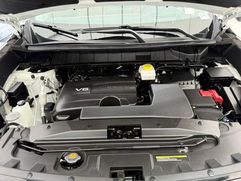 Used 2023 Nissan Pathfinder Platinum AWD/4WD image 9