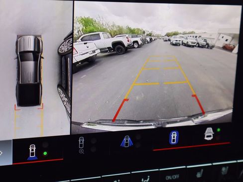 Certified 2023 GMC Canyon Denali w/ Denali Black Edition image 19