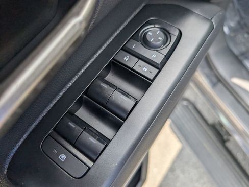 Used 2025 Toyota Tacoma Limited AWD/4WD image 15
