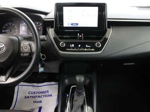 Used 2023 Toyota Corolla LE FWD image 19