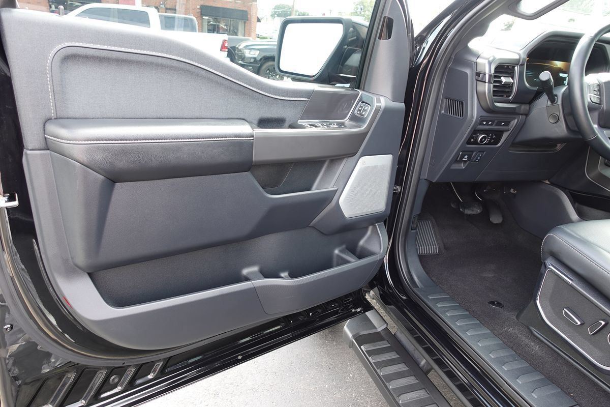 Used 2024 Ford F150 Lariat w/ Equipment Group 502A High AWD/4WD image 17