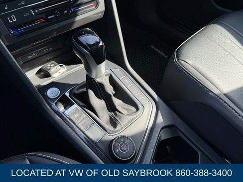 Certified 2024 Volkswagen Tiguan SE R-Line AWD/4WD image 43