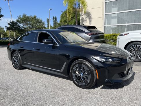 Used 2024 BMW i4 eDrive35 w/ Convenience Package RWD image 11