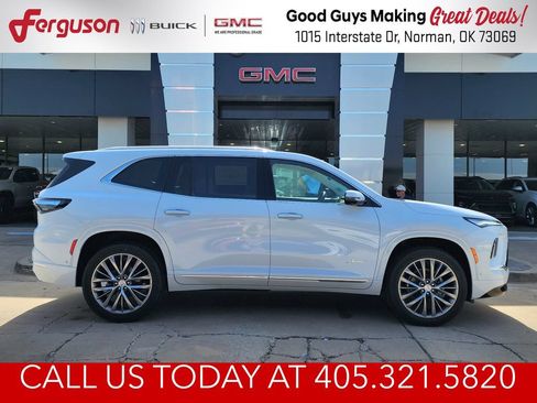 New 2026 Buick Enclave Avenir w/ Super Cruise Package FWD image 3