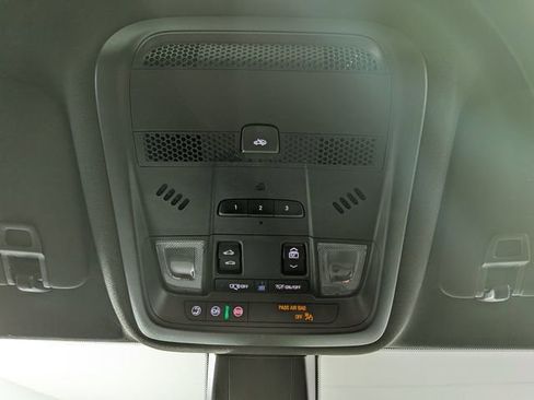 Certified 2023 Cadillac XT6 Premium Luxury AWD/4WD image 24