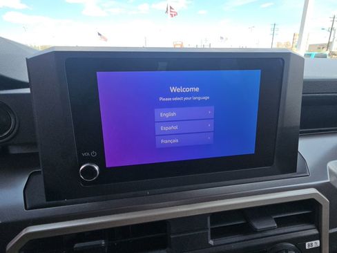 Certified 2024 Toyota Tacoma SR5 AWD/4WD image 16