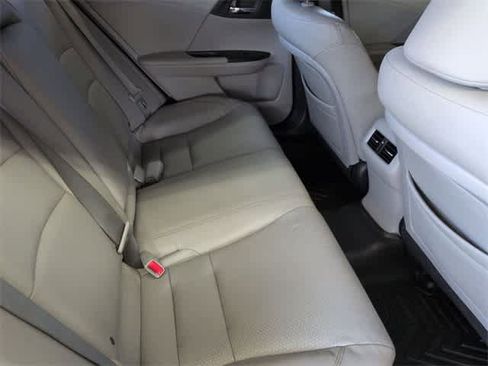 Used 2013 Honda Accord EX-L image 22