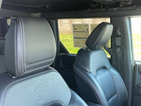 Used 2025 Ford Bronco Outer Banks AWD/4WD image 16