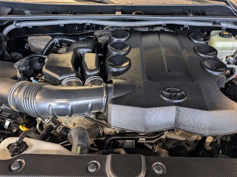 Used 2019 Toyota 4Runner TRD Off-Road image 22