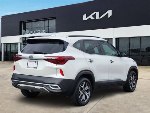 Used 2021 Kia Seltos EX image 5