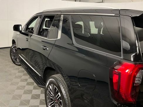 Used 2025 GMC Yukon Elevation AWD/4WD image 33