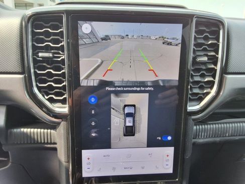 Used 2024 Ford Ranger XLT w/ Technology Package image 13