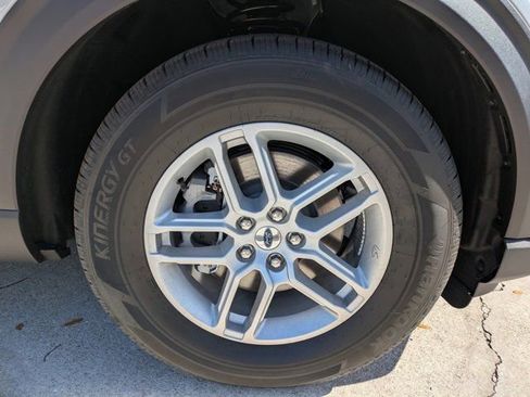 New 2026 Ford Explorer Active w/ Active Comfort Package image 10