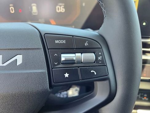 New 2026 Kia Sportage EX FWD image 12