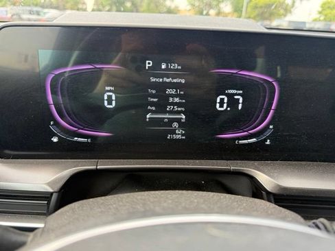 Used 2025 Kia Telluride S AWD/4WD image 18