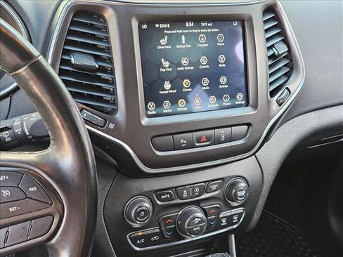 Used 2021 Jeep Cherokee Trailhawk w/ Trailer Tow Group image 13