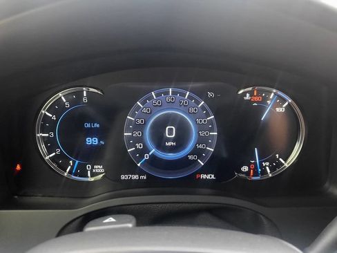 Used 2018 Cadillac Escalade Platinum AWD/4WD image 36