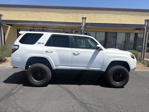 Used 2016 Toyota 4Runner TRD Pro AWD/4WD image 11