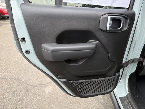 Used 2024 Jeep Wrangler Unlimited AWD/4WD image 14
