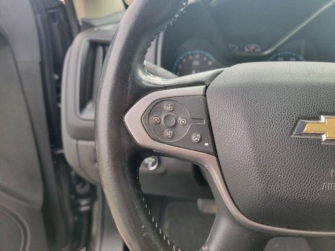 Used 2019 Chevrolet Colorado ZR2 w/ ZR2 Midnight Special Edition AWD/4WD image 16