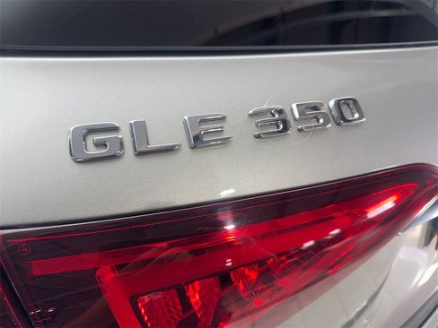 Used 2022 Mercedes-Benz GLE 350 4MATIC image 23