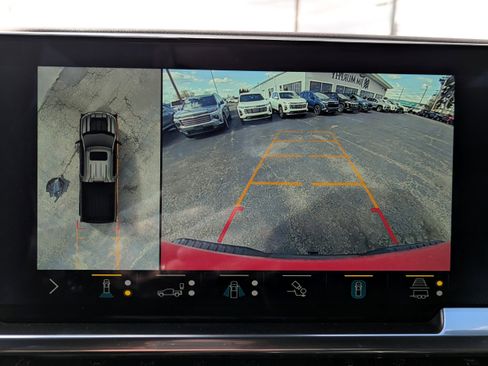 Used 2022 Chevrolet Silverado 1500 LT Trail Boss w/ LT Trail Boss Premium Package image 12