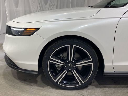 Used 2024 Honda Accord Sport image 19