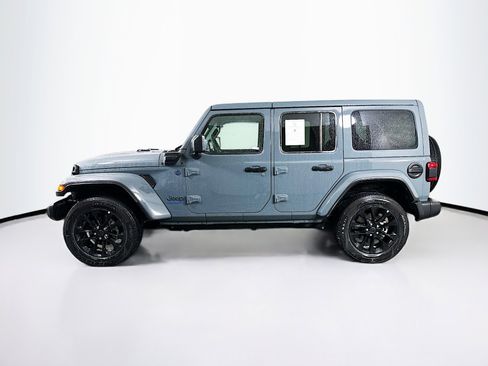 Used 2025 Jeep Wrangler Sahara w/ Safety Group image 4