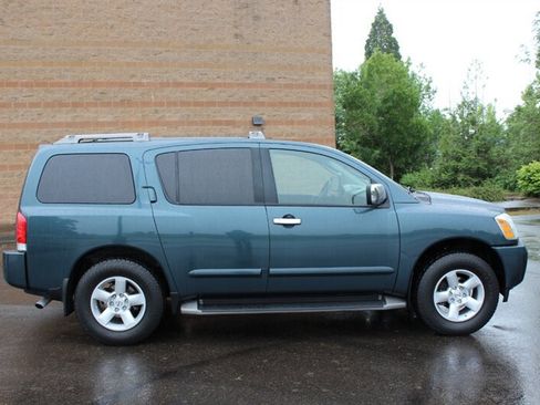 Used 2004 Nissan Armada SE w/ (BOS) Bose Pkg AWD/4WD image 5