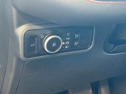 Certified 2025 Ford Explorer ST-Line image 34