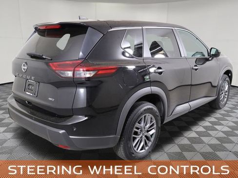 Used 2024 Nissan Rogue S AWD/4WD image 6