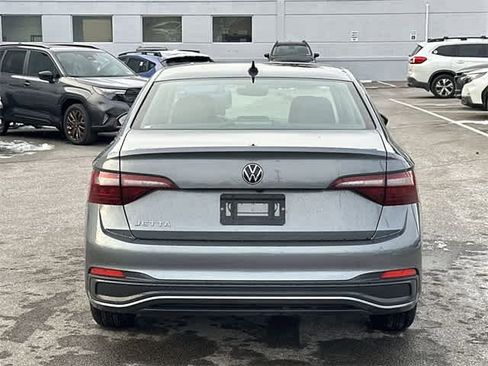 Used 2024 Volkswagen Jetta S image 4