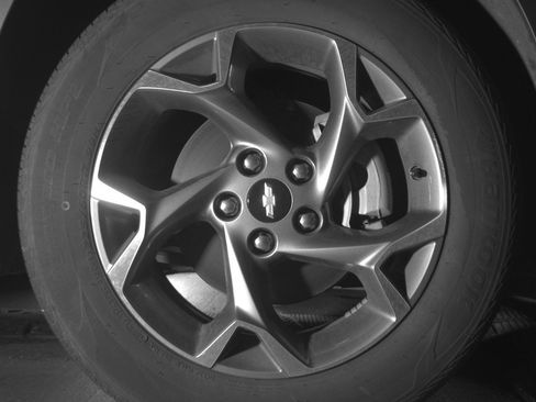 Used 2025 Chevrolet Trax LT image 13