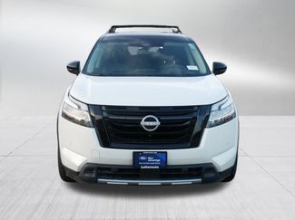 Used 2023 Nissan Pathfinder Platinum video 2