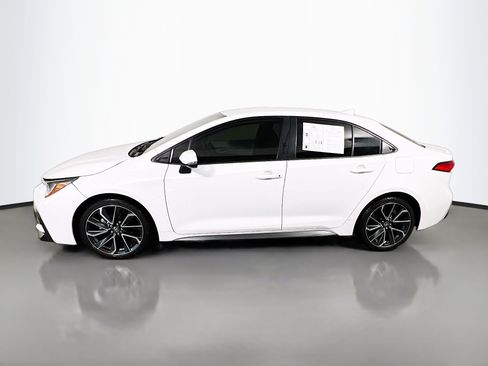Used 2021 Toyota Corolla SE FWD image 9
