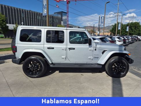 Used 2023 Jeep Wrangler Unlimited Sahara w/ Cold Weather Group AWD/4WD image 2