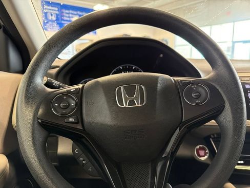Used 2018 Honda HR-V EX image 13