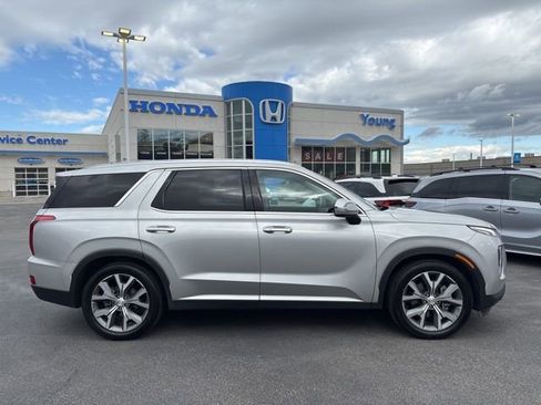 Used 2022 Hyundai Palisade SEL w/ 8P Bench Seat Package AWD/4WD image 2