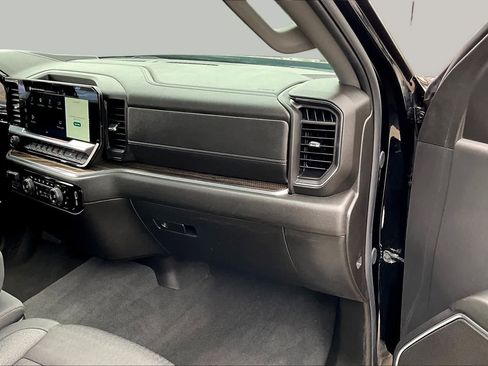 Used 2025 Chevrolet Silverado 1500 LT RWD image 19