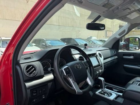Used 2014 Toyota Tundra SR5 AWD/4WD image 9