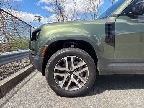 New 2026 Land Rover Defender 110 S AWD/4WD image 9