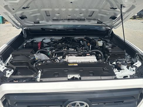 Used 2025 Toyota Tacoma SR w/ Towing Package image 29