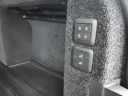 Used 2019 Land Rover Range Rover Long Wheelbase Supercharged image 18