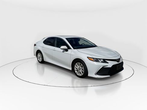 Used 2023 Toyota Camry LE w/ Protection Package (Q2) (TMS) image 2